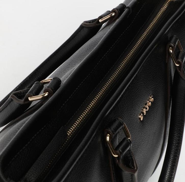 Sac Guess neuf encore dans l’emballage d’origine, Bijoux, Sacs & Beauté, Sacs | Sacs à bandoulière, Neuf, Noir, Cuir, Enlèvement ou Envoi