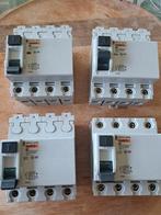 Merlin Gerin differentieelschakelaar – 40A – 300mA – 4-po, Enlèvement ou Envoi, Utilisé, Autres types