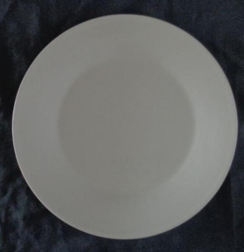 NEW YORK TABLEWARE assiette de table 27,5 cm assiette à dîne, Maison & Meubles, Cuisine | Vaisselle, Utilisé, Enlèvement ou Envoi