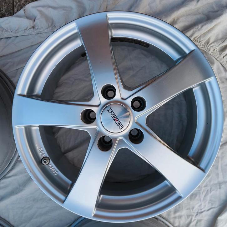 Comme neuf, sans aucun défaut., Autos : Pièces & Accessoires, Pneus & Jantes, Jante(s), 4 Saisons, 16 pouces, Autre, Autre, Autre