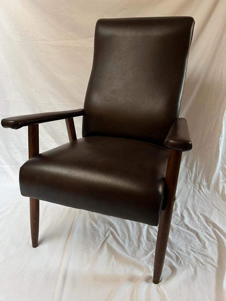 Vintage bruine loungestoel, Huis en Inrichting, Fauteuils, Gebruikt, Ophalen