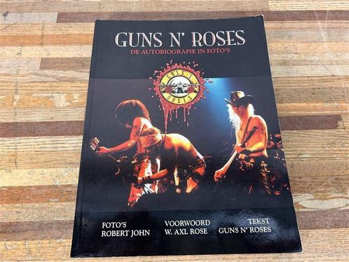 A1067. Guns 'N' Roses De Autobiografie In Foto's, Livres, Musique, Comme neuf, Enlèvement ou Envoi