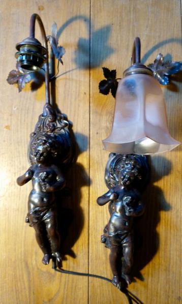 Paar wandlampen met engeltjes beschikbaar voor biedingen