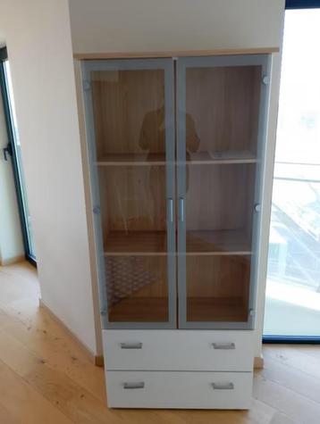 Ikea kast met 2 glazen deuren en 2 laden. beschikbaar voor biedingen