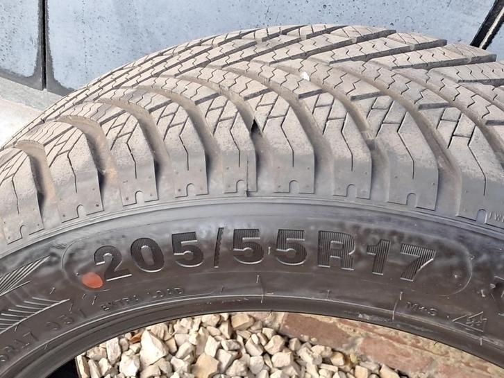 2 nieuwe 205 55 17 banden !, Auto-onderdelen, Banden en Velgen, Band(en), All Season, 17 inch, 205 mm, Personenwagen, Nieuw, Ophalen