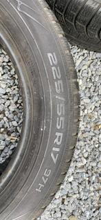 Pneu neige à vendre 255/55/r17 prix négociable, Zakelijke goederen, Landbouw | Onderdelen | Banden, Velgen en Assen