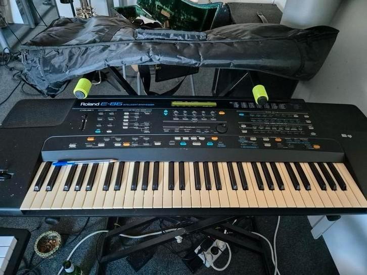 Keyboard e86 korg, Muziek en Instrumenten, Keyboards, Gebruikt, 61 toetsen, Aanslaggevoelig, Ophalen