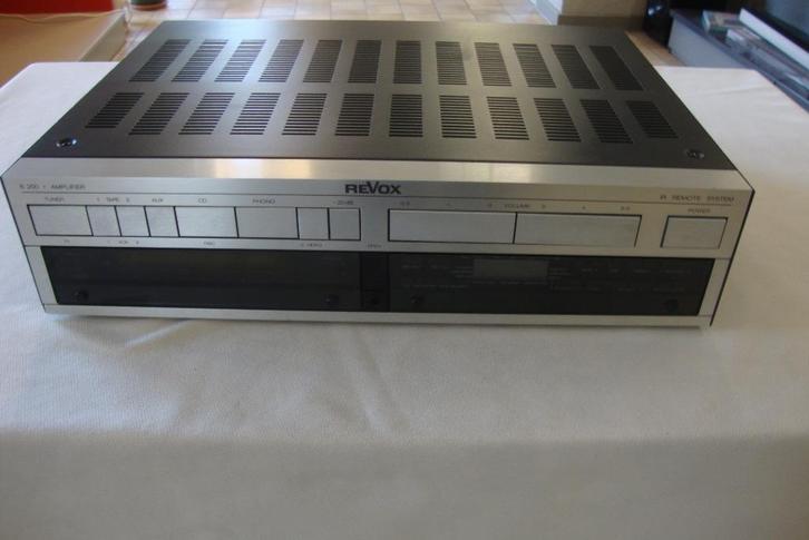 revox B250, Audio, Tv en Foto, Versterkers en Ontvangers, Refurbished, Stereo, 60 tot 120 watt, Overige merken, Ophalen