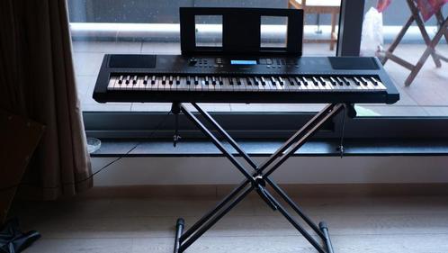 YAMAHA PSR-EW310 + chaise ROCKJAM INFINITY, Muziek en Instrumenten, Keyboards, Ophalen