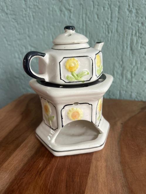 karamiek kaarshouder met aromatiseur, Huis en Inrichting, Woonaccessoires | Kandelaars en Kaarsen, Zo goed als nieuw, Kandelaar