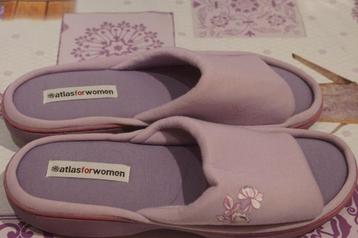 paarse pantoffels maat 40 beschikbaar voor biedingen