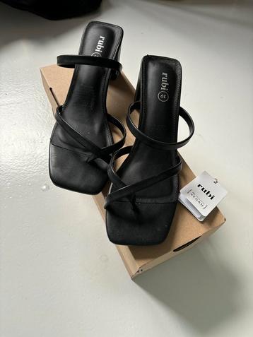 Rubi Shoes Cotton on Isla, Teensandaal hakken zwart  beschikbaar voor biedingen