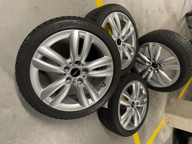 Velgen Mini Cooper met winterbanden, Auto-onderdelen, Banden en Velgen, Velg(en), Winterbanden, 17 inch, 205 mm, Personenwagen