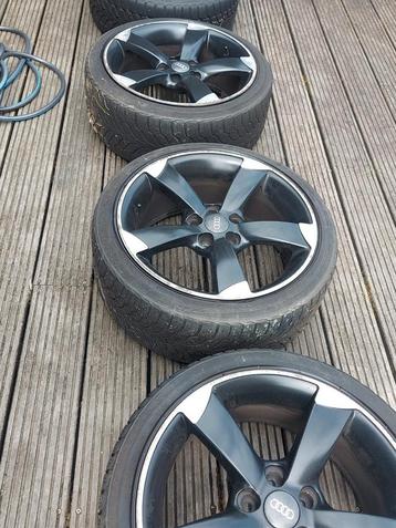 Pneus Audi A1 avec jantes., Autos, Audi, Achat, A1