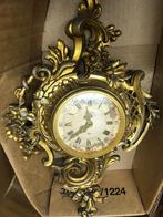 Antiek wandklokje, Ophalen