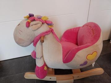 Cheval à bascule en parfait état pour jeunes enfants  beschikbaar voor biedingen