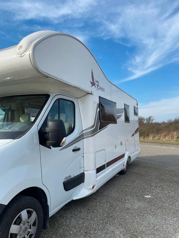 Rimor Katamarano 9, 2017, stapelbed, 7 zitplaatsen, Caravans en Kamperen, Mobilhomes, Particulier, Diesel, Handgeschakeld, Treinzit