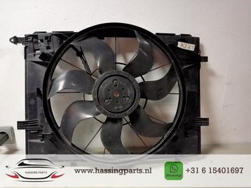 Mercedes w205 w213 ventilator origineel beschikbaar voor biedingen