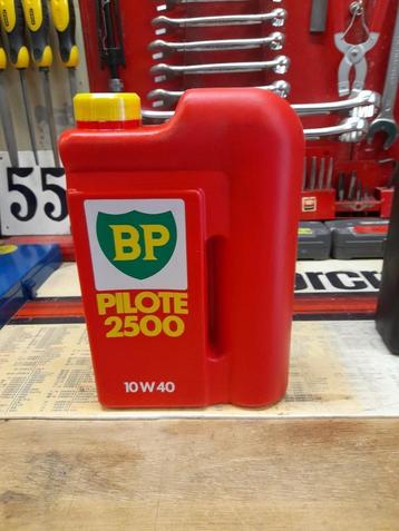 oude lege oliekan BP pilot 2500 10w40 beschikbaar voor biedingen