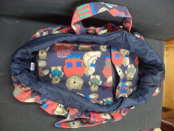 nieuwe poppedraagzak en leesboek : elke dag een poppetje beschikbaar voor biedingen