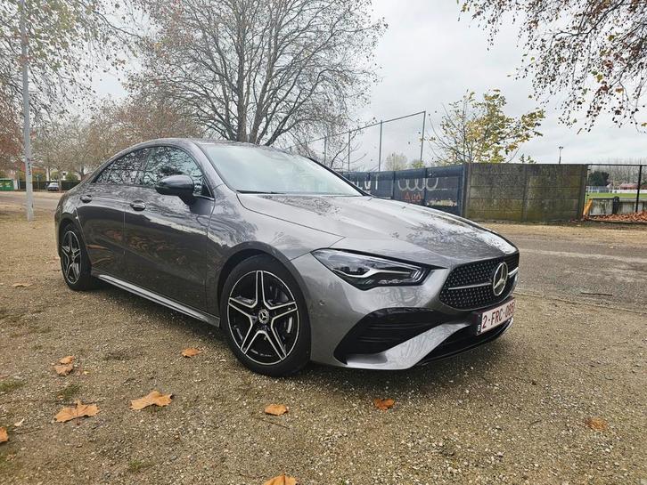 MERCEDES CLA COUPE AMG LINE 2024, Auto's, Mercedes-Benz, Particulier, Benzine, Euro 6, Coupé, Automaat, Zilver of Grijs, Zwart
