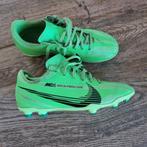 Nike voetbalschoenen m36, Sport en Fitness, Voetbal, Ophalen, Zo goed als nieuw