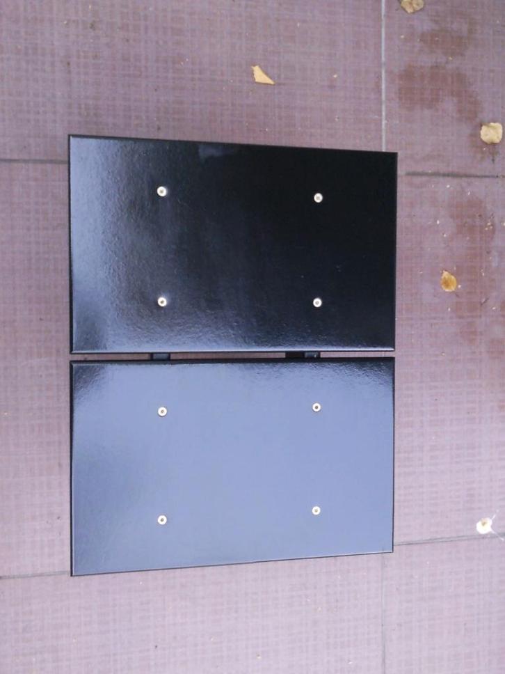 2 Deens Design bijzettafeltjes, Antiek en Kunst, Kunst | Designobjecten, Ophalen