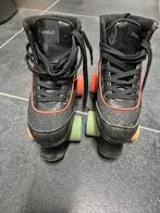 Rolschaatsen maat 34, Ophalen