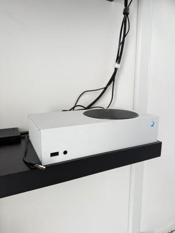 Xbox series s beschikbaar voor biedingen