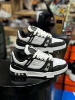 Louis Vuittion schoenen heren 37/42 nieuw € 75,-, Ophalen of Verzenden, Nieuw, Louis Vuitton