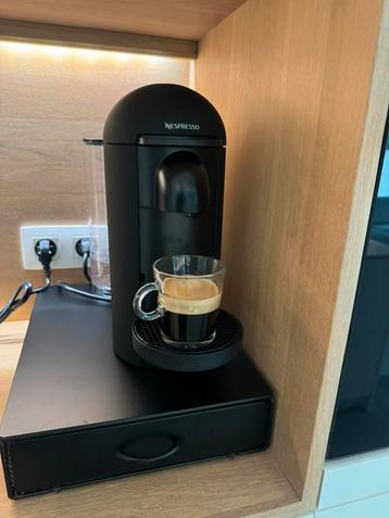 Vertuo Plus Deluxe Round Top Matt Black beschikbaar voor biedingen