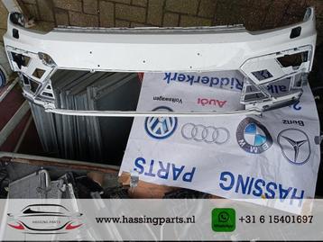Volkswagen Tiguan R-line Voorbumper 5NA807221B beschikbaar voor biedingen