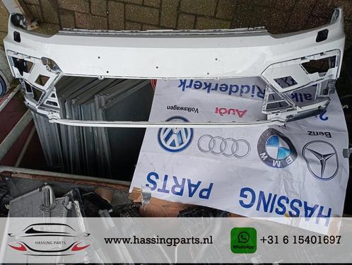 Volkswagen Tiguan R-line Voorbumper 5NA807221B, Auto-onderdelen, Carrosserie, Bumper, Volkswagen, Voor, Gebruikt, Ophalen of Verzenden