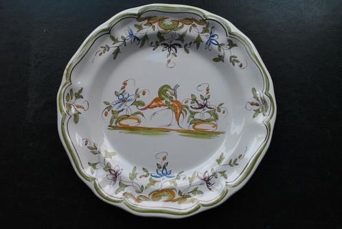 ITALIAANS AARDEWERK BORD (?) MET BLOEMEN- EN VOGELDECORATIE, Antiek en Kunst, Antiek | Keramiek en Aardewerk, Ophalen of Verzenden