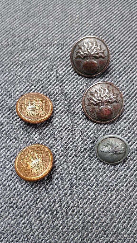 Boutons d'uniformes 1914 ( Français et Prussiens), Verzamelen, Militaria | Algemeen, Ophalen
