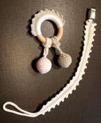 Gehaakte speenkoord wit/grijs en houten bijtring. Nieuw., Hobby en Vrije tijd, Breien en Haken, Ophalen of Verzenden, Nieuw