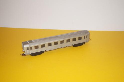 Lima 9107 SNCF “Inox” 1e klas rijtuig Le Mistral Paris-Nice, Hobby & Loisirs créatifs, Trains miniatures | HO, Utilisé, Wagon