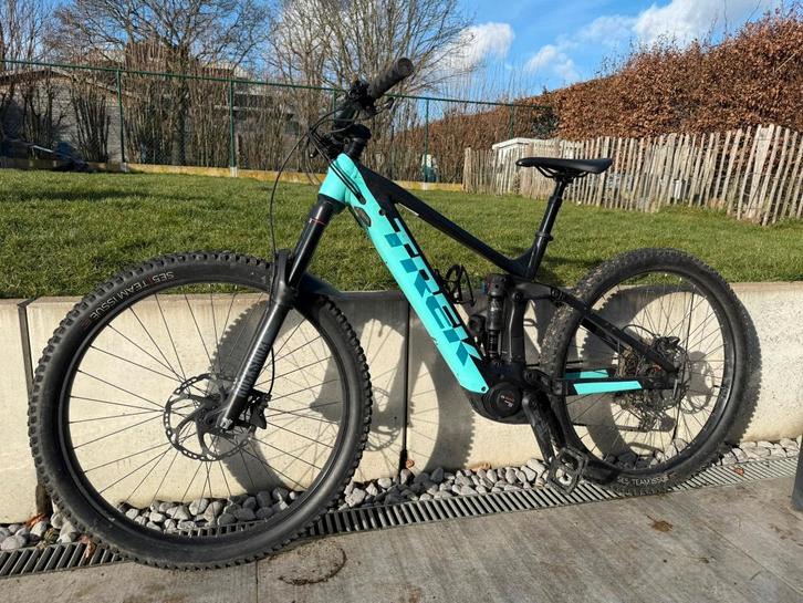 Trek Rail 5 — Tubeless + pneus supplémentaires - 625W, Vélos & Vélomoteurs, Vélos électriques, Comme neuf, Autres marques, 50 km par batterie ou plus