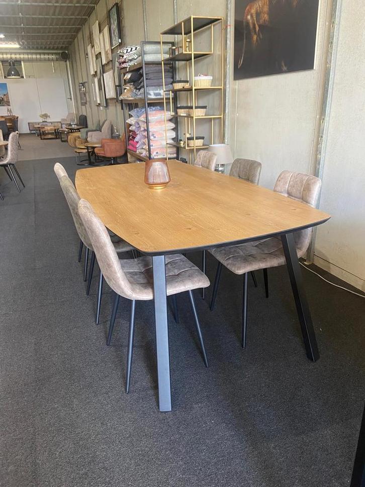 Tafel - Eik fineer Deens ovaal 220cm, Huis en Inrichting, Tafels | Eettafels, Zo goed als nieuw, Ovaal, Ophalen