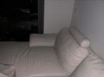 Canapé en cuir blanc en superbe état, Maison & Meubles, Canapés | Sofas & Chaises Longues, Comme neuf