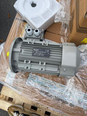 Driefasig Elektromotor forst 1,5kw nieuw beschikbaar voor biedingen