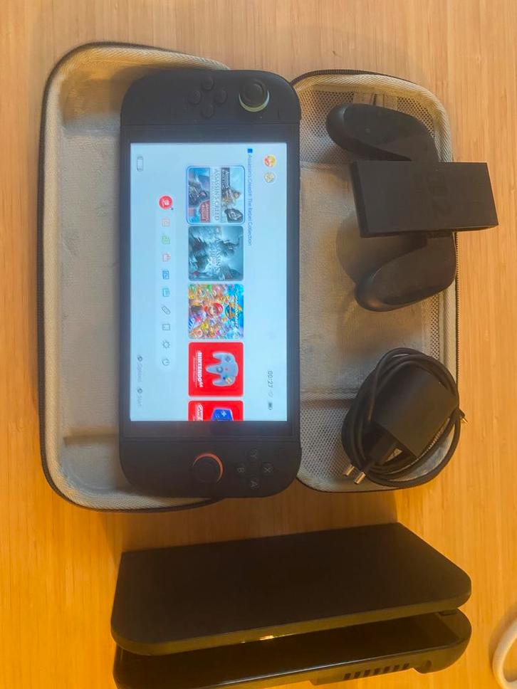 Nintendo switch+ 2 Mario kart +Online + 8 AC games+ retro, Games en Spelcomputers, Spelcomputers | Nintendo Switch Lite, Zo goed als nieuw