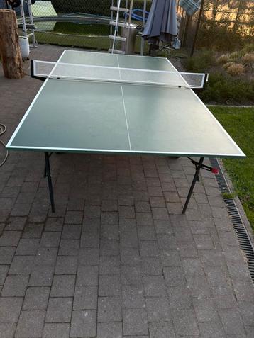 Ping pong tafel beschikbaar voor biedingen