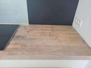 Werkblad eik keuken 2m55 x 60 incl uitsparing kookplaat 85cm beschikbaar voor biedingen