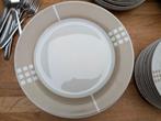 Servies set 18-delig, Huis en Inrichting, Keuken | Servies, Ophalen, Gebruikt, Bord(en), Overige stijlen