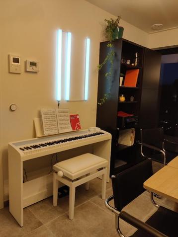 Digitale Piano Korg B2SP met stoel, Musique & Instruments, Pianos, Digital, Enlèvement, Utilisé, Piano