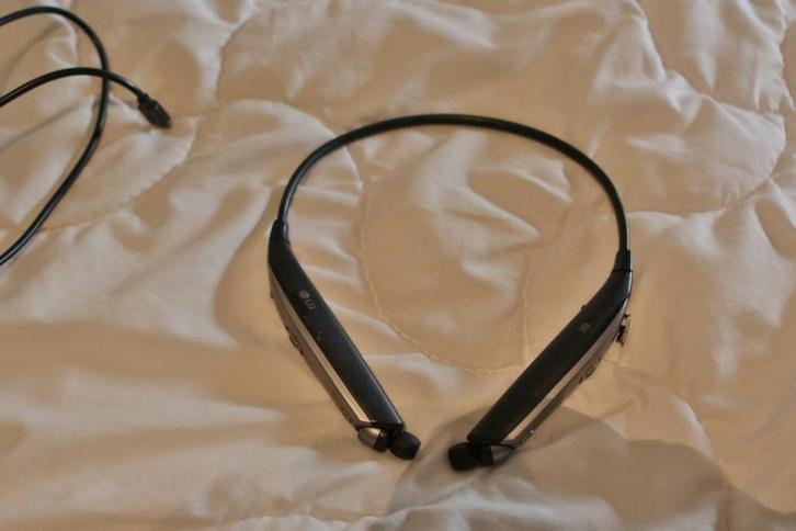 Casque Bluetooth LG JBL HBS-820S – Très bon état, Audio, Tv en Foto, Hoofdtelefoons, Gebruikt, Bluetooth, Ophalen of Verzenden