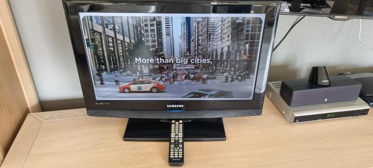 Samsung 66 cm LCD-tv met afstandsbediening, Audio, Tv en Foto, Televisies, Gebruikt, LCD, 60 tot 80 cm, Full HD (1080p), Samsung
