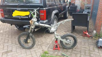 Rollend frame Pitbike beschikbaar voor biedingen