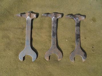 set van 3 sleutels om de Duitse MG 08 ww1 te demonteren  beschikbaar voor biedingen